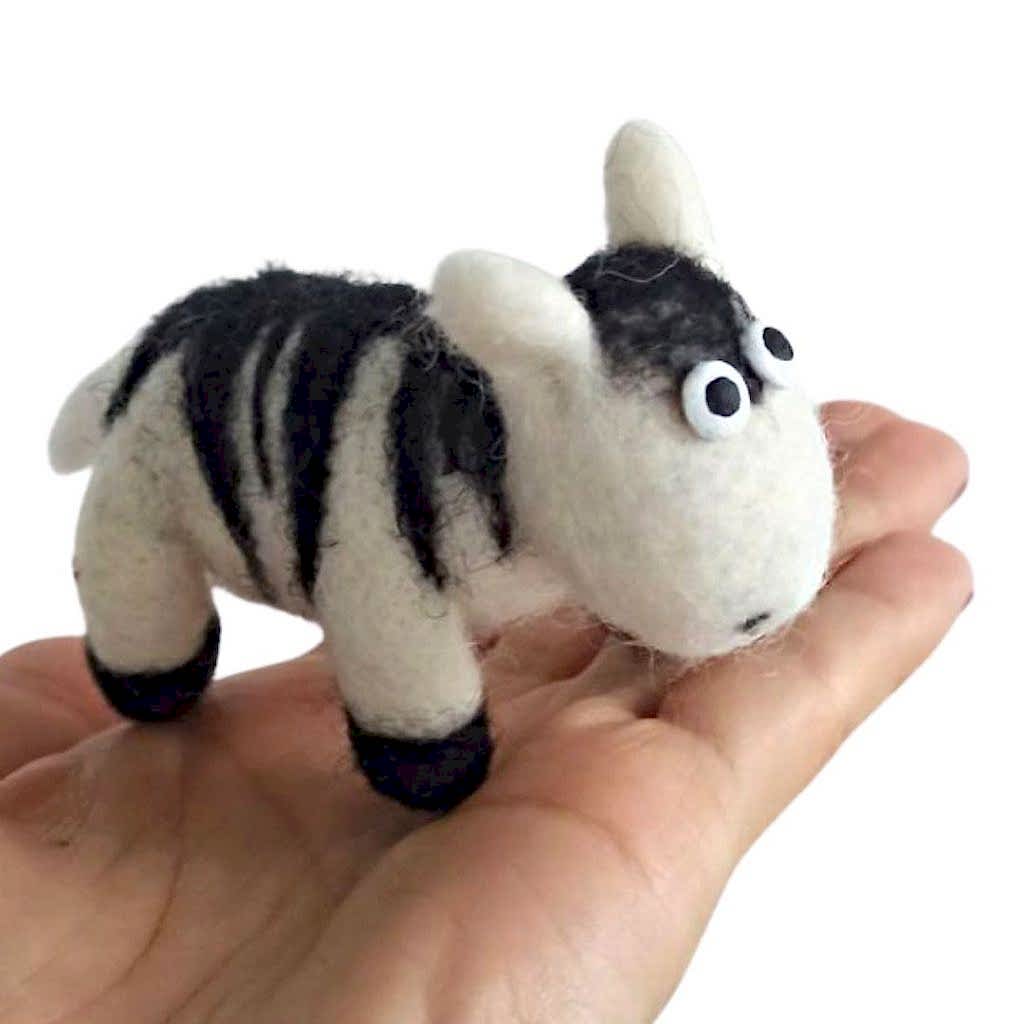 Мастер-класс валяние игрушки «Зебра Клавушка»